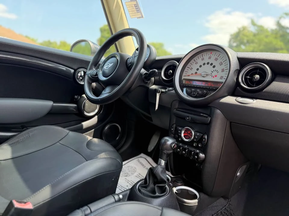 2011 Mini Mini 2nd Gen - Image 15 of 18