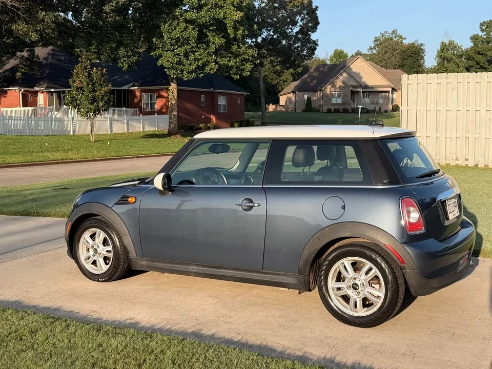 2011 Mini Mini 2nd Gen - Image 3 of 11