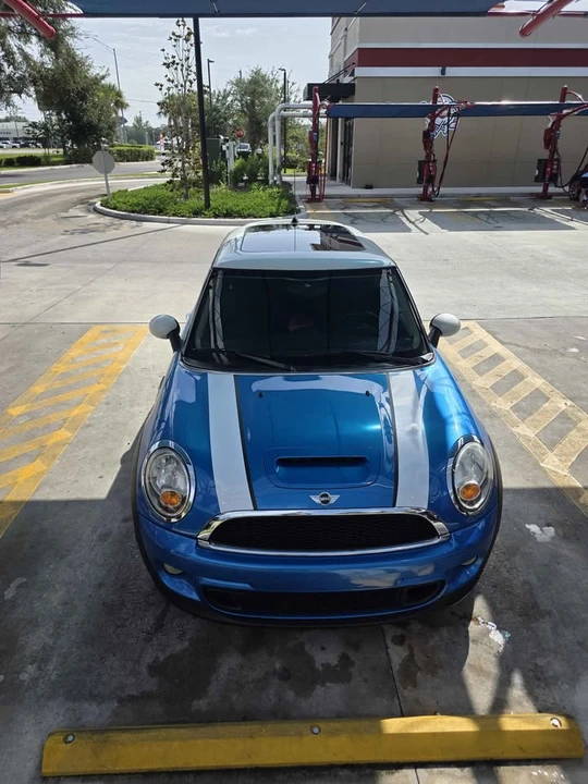 2011 Mini Mini 2nd Gen - Image 7 of 8
