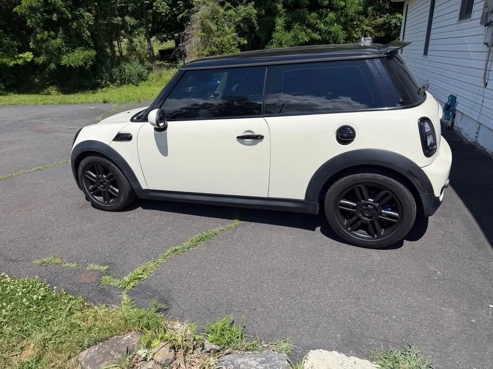 2011 Mini Mini 2nd Gen - Image 12 of 13