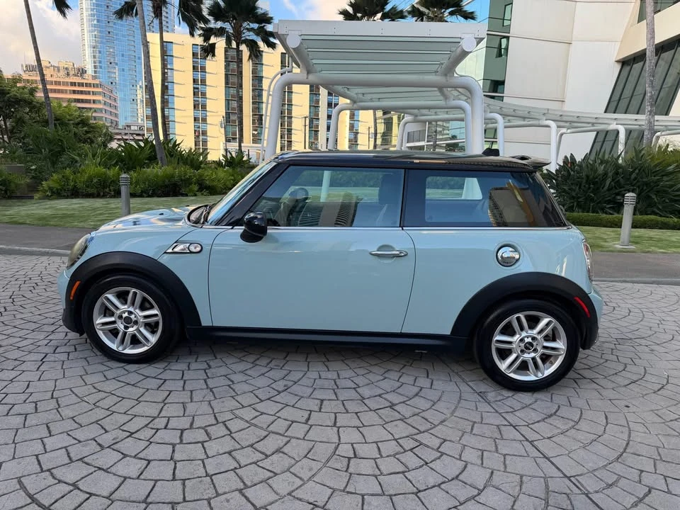 2011 Mini Mini 2nd Gen - Image 3 of 5