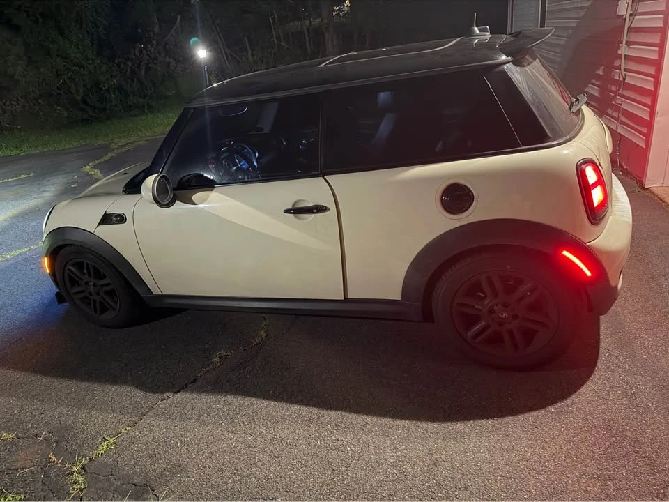 2011 Mini Mini 2nd Gen - Image 3 of 13