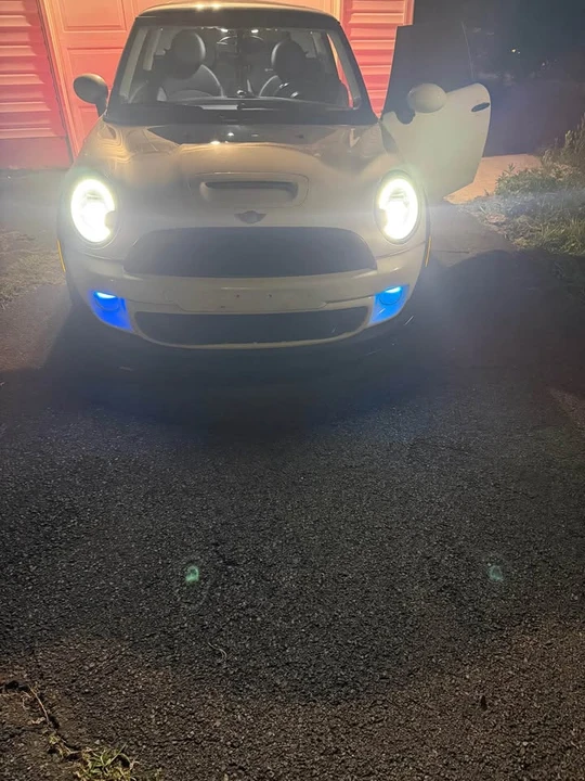 2011 Mini Mini 2nd Gen - Image 4 of 13