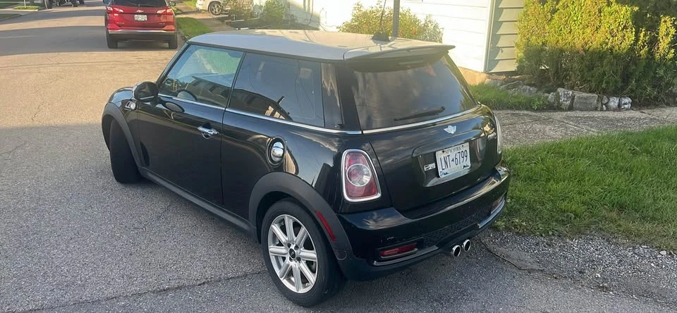 2011 Mini Mini 2nd Gen - Image 4 of 8