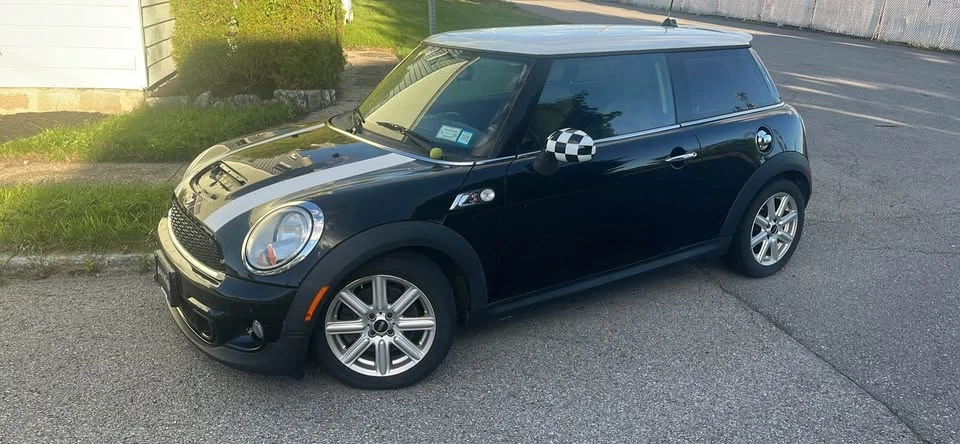 2011 Mini Mini 2nd Gen - Image 3 of 8