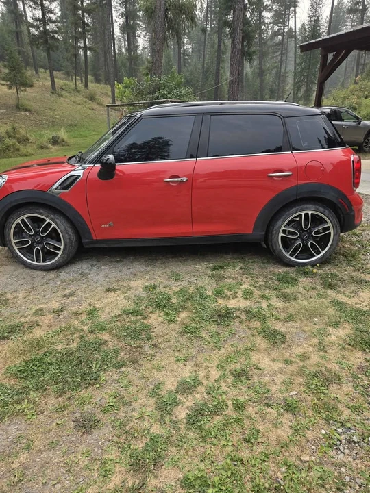 2011 Mini Mini 2nd Gen - Image 2 of 4