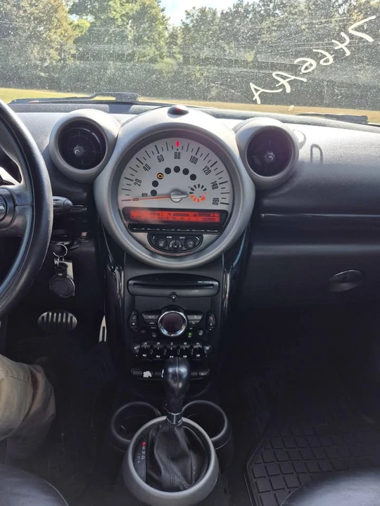 2011 Mini Mini 2nd Gen - Image 11 of 11