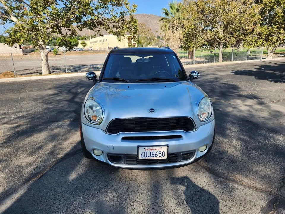 2011 Mini Mini 2nd Gen - Image 2 of 8