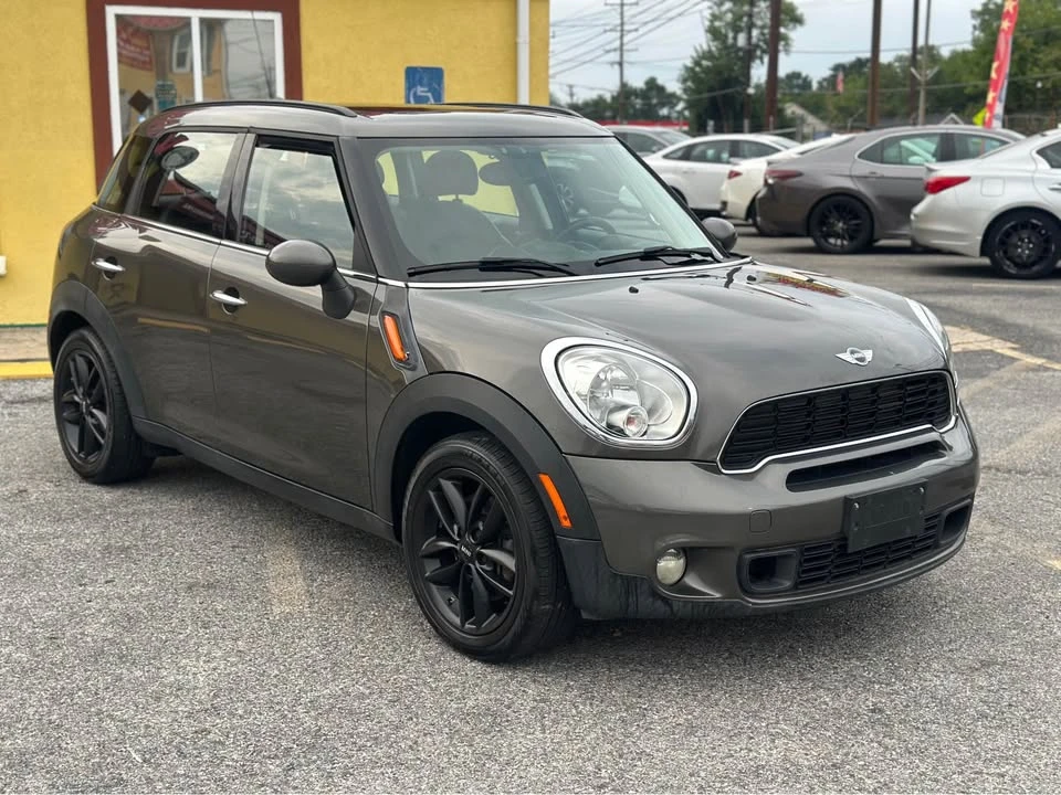 2011 Mini Mini 2nd Gen - Image 3 of 13