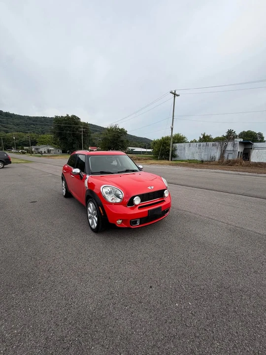 2011 Mini Mini 2nd Gen - Image 2 of 16