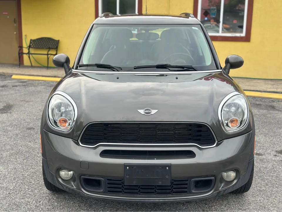 2011 Mini Mini 2nd Gen - Image 2 of 13
