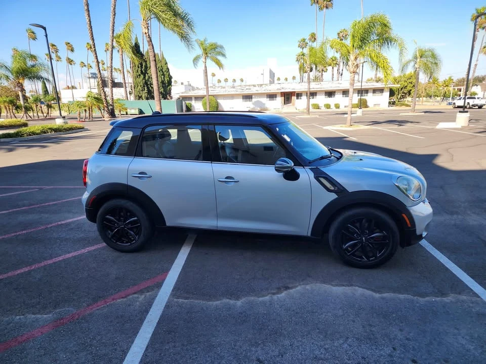 2011 Mini Mini 2nd Gen - Image 9 of 10