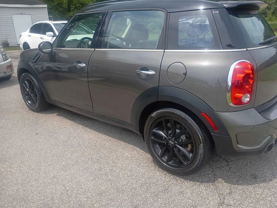 2011 Mini Mini 2nd Gen - Image 2 of 11