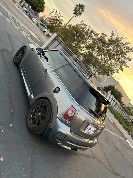 2011 Mini Coupe & Roadster - Image 6 of 9