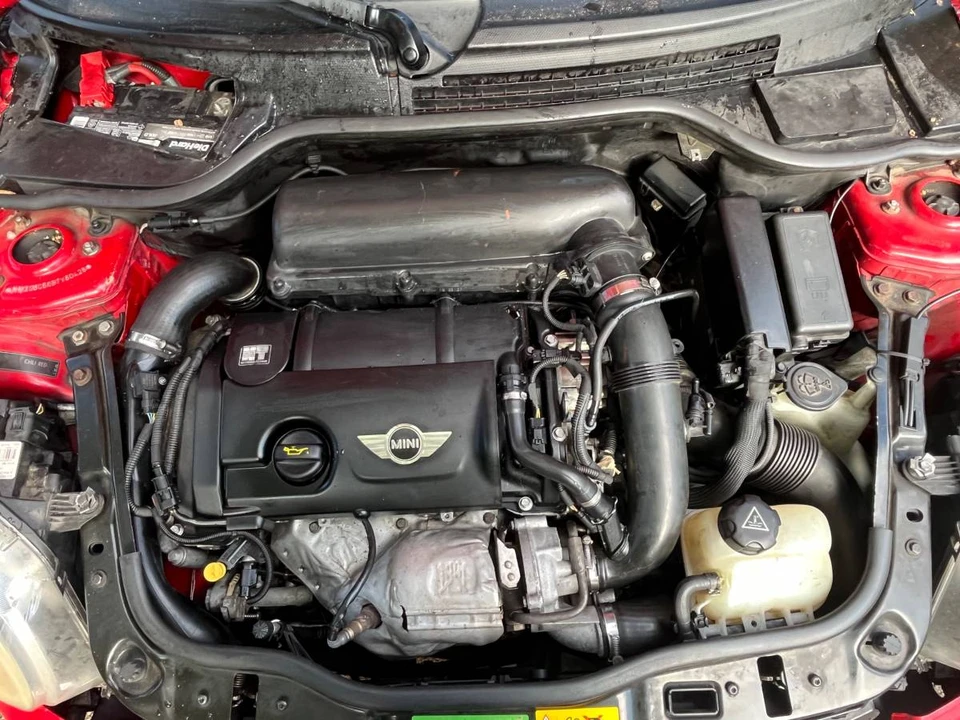 2011 Mini Clubman 1st Gen - Image 15 of 18