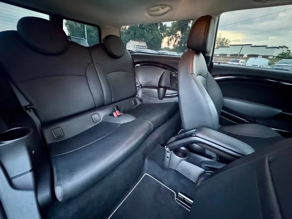 2011 Mini Clubman 1st Gen - Image 9 of 16
