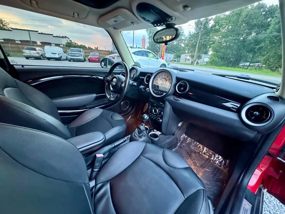 2011 Mini Clubman 1st Gen - Image 11 of 16