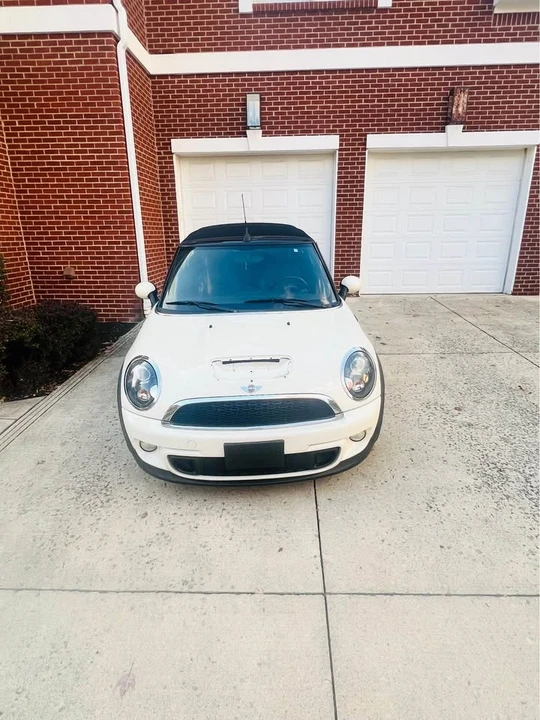 2011 Mini Mini 2nd Gen - Image 3 of 8