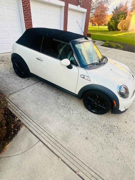 2011 Mini Mini 2nd Gen - Image 4 of 8