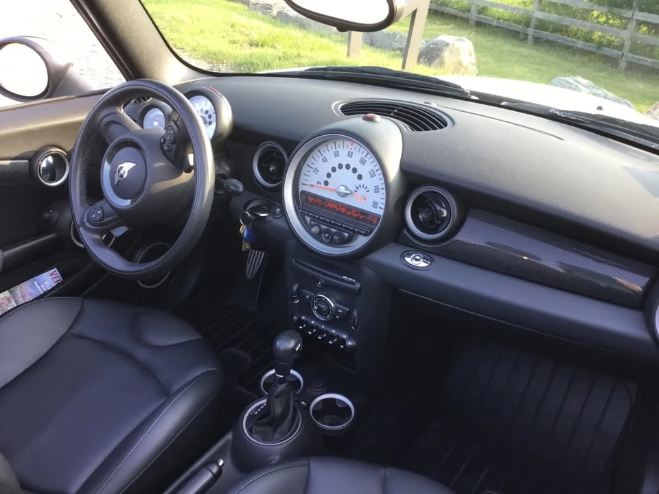 2011 Mini Mini 2nd Gen - Image 2 of 4