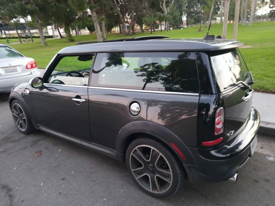 2011 Mini Coupe & Roadster - Image 4 of 8
