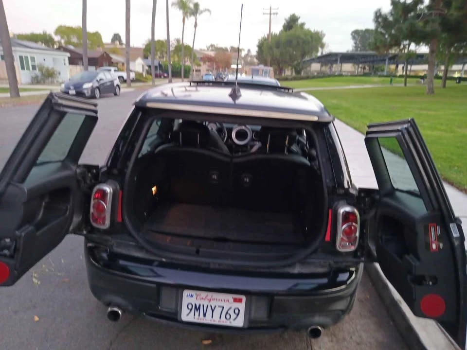 2011 Mini Coupe & Roadster - Image 6 of 8