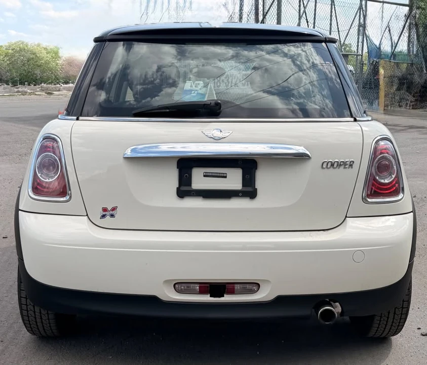 2011 Mini Mini 2nd Gen - Image 10 of 20