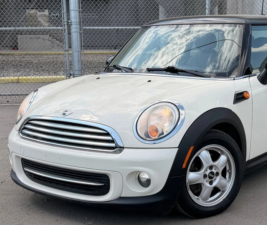 2011 Mini Mini 2nd Gen - Image 3 of 20