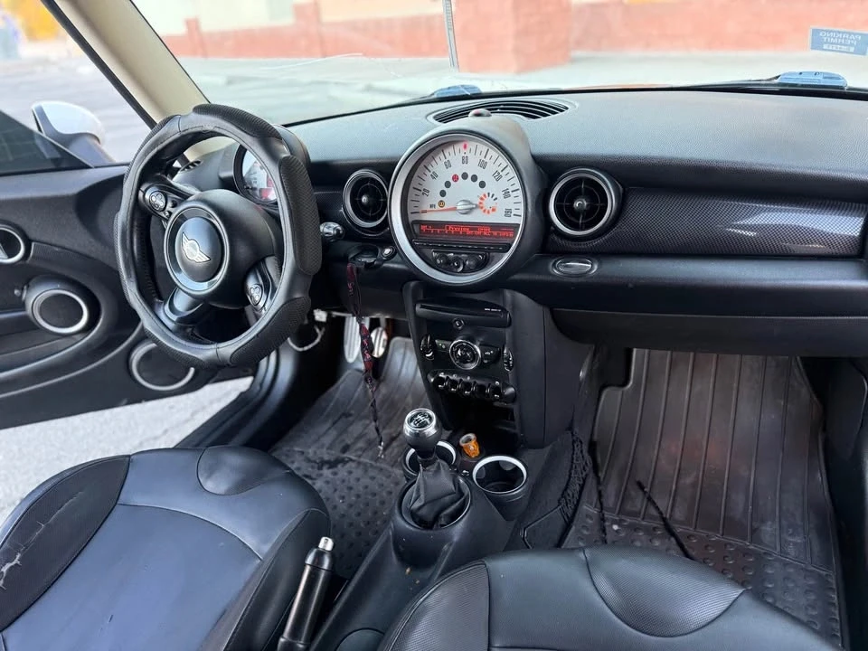 2011 Mini Mini 2nd Gen - Image 3 of 7
