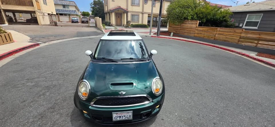 2011 Mini Mini 2nd Gen - Image 2 of 13