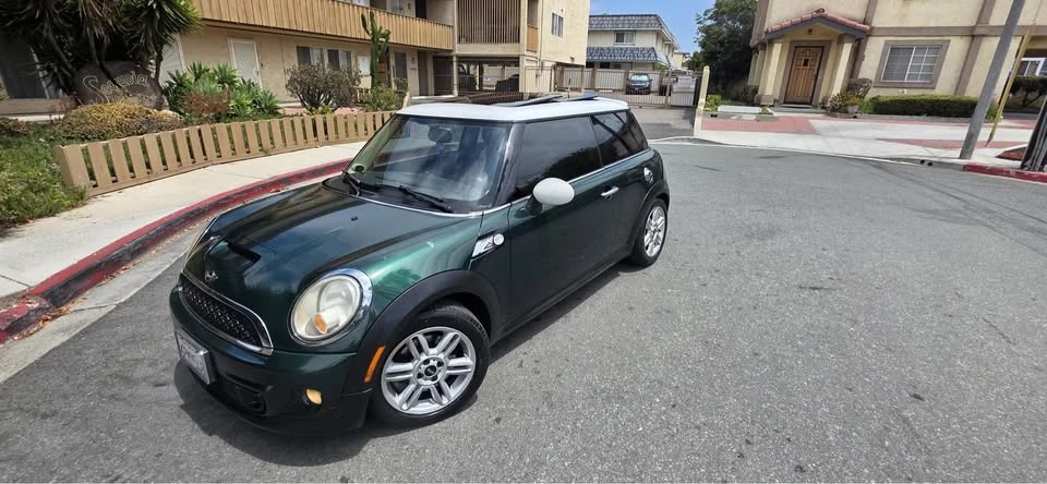 2011 Mini Mini 2nd Gen - Image 10 of 13