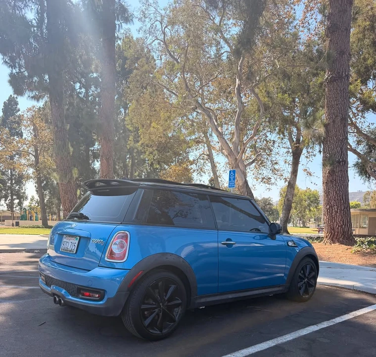 2011 Mini Mini 2nd Gen - Image 5 of 10