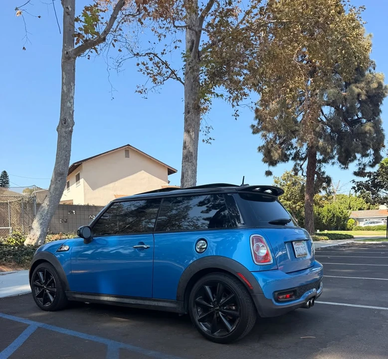 2011 Mini Mini 2nd Gen - Image 3 of 10