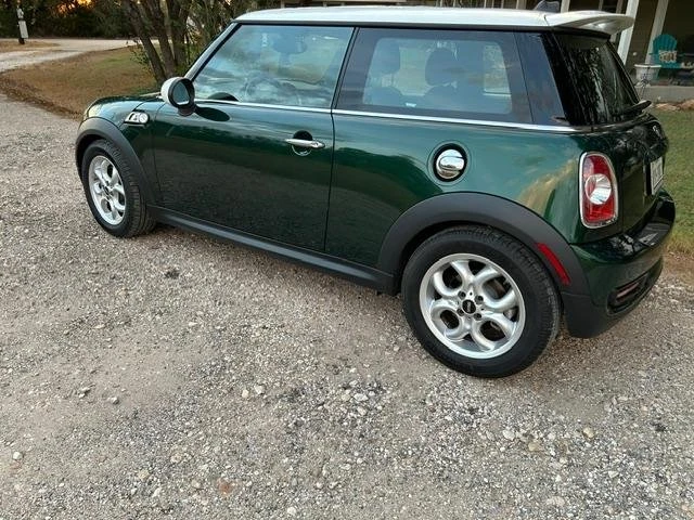2011 Mini Mini 2nd Gen - Image 2 of 17