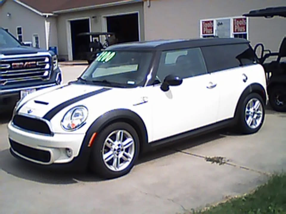 2011 Mini Mini 2nd Gen - Image 2 of 11