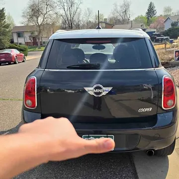 2011 MINI Countryman Classic Cooper Hatchback 4D
