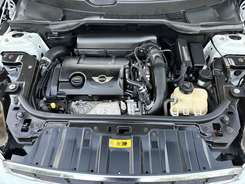 2011 Mini Countryman 1st Gen - Image 16 of 18