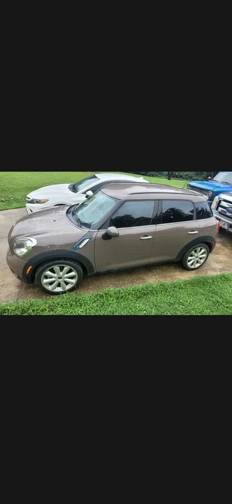 2011 Mini Countryman 1st Gen - Image 2 of 2