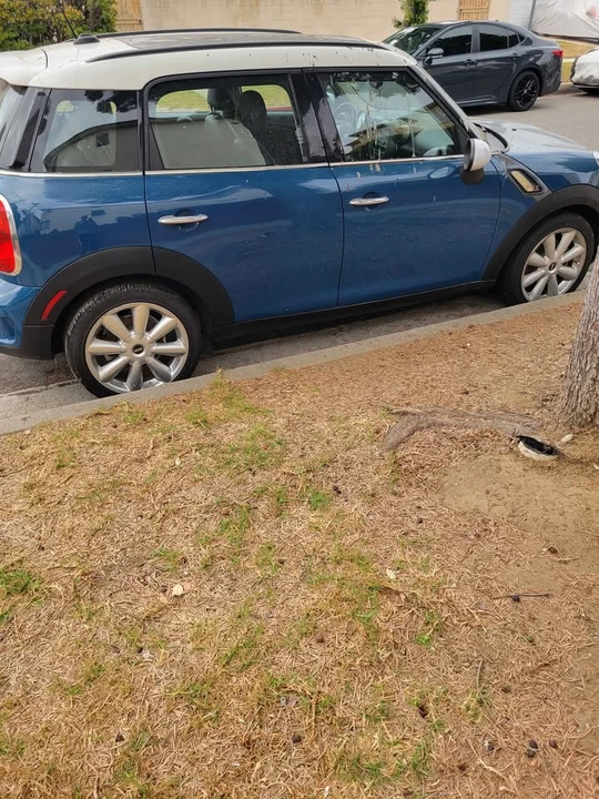 2011 Mini Countryman 1st Gen - Image 2 of 9