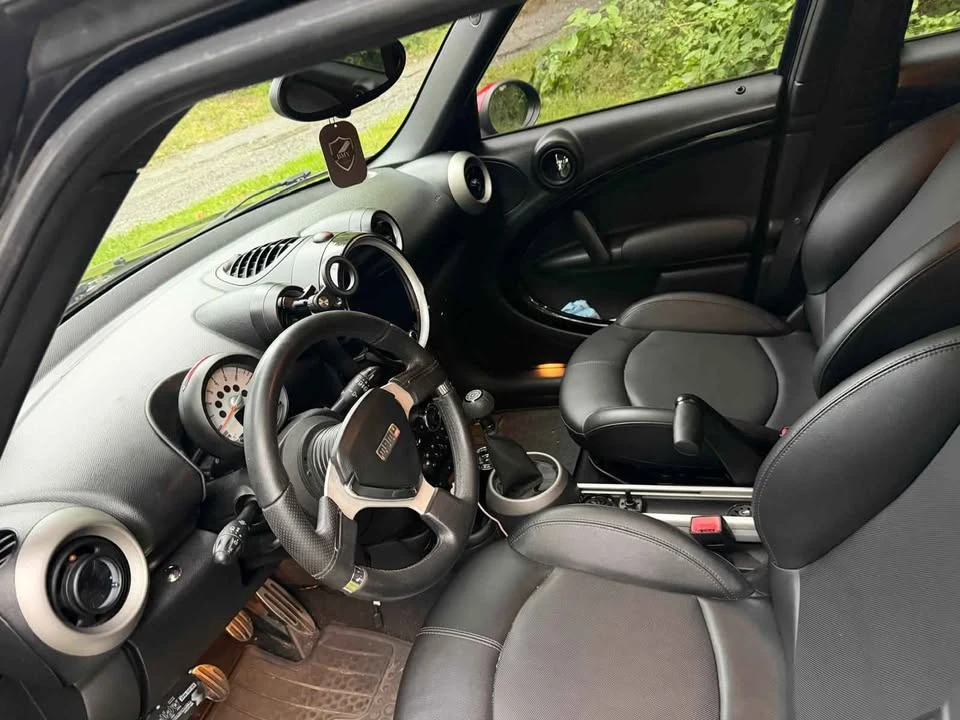 2011 Mini Countryman 1st Gen - Image 12 of 16