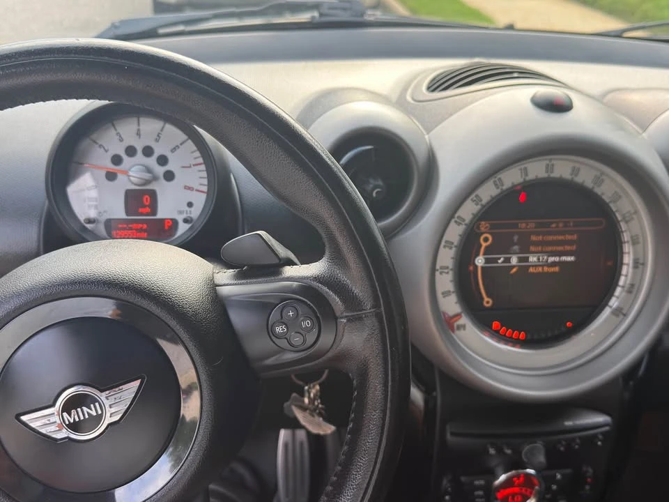 2011 Mini Countryman 1st Gen - Image 14 of 16