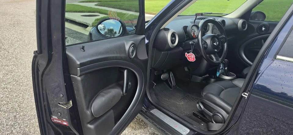 2011 Mini Countryman 1st Gen - Image 9 of 15