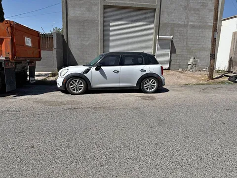 2011 MINI Countryman Cooper S Hatchback 4D