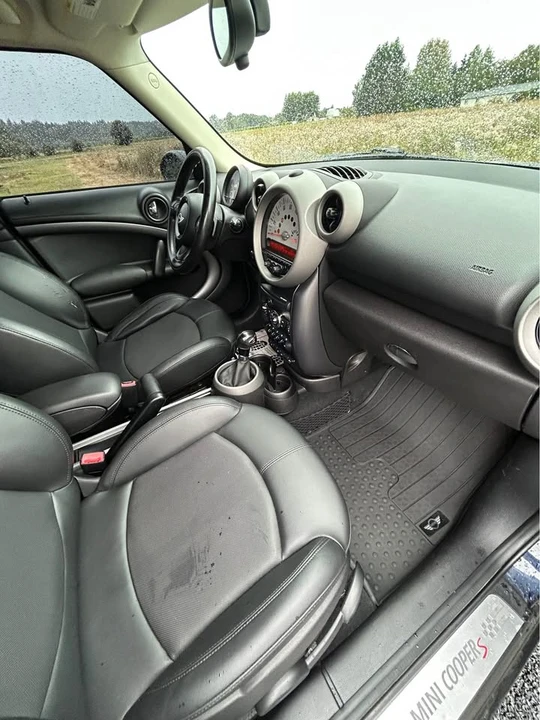 2011 Mini Countryman 1st Gen - Image 16 of 18