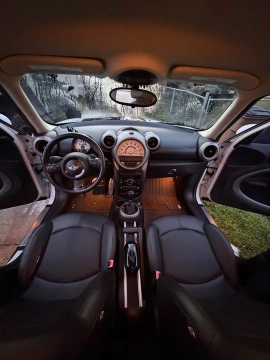 2011 Mini Countryman 1st Gen - Image 9 of 11