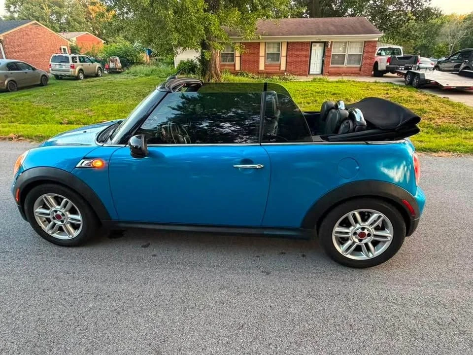 2011 Mini Modern Mini - Image 9 of 12