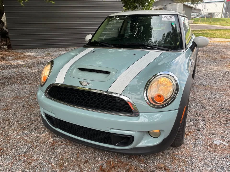 2011 Mini Modern Mini - Image 4 of 11