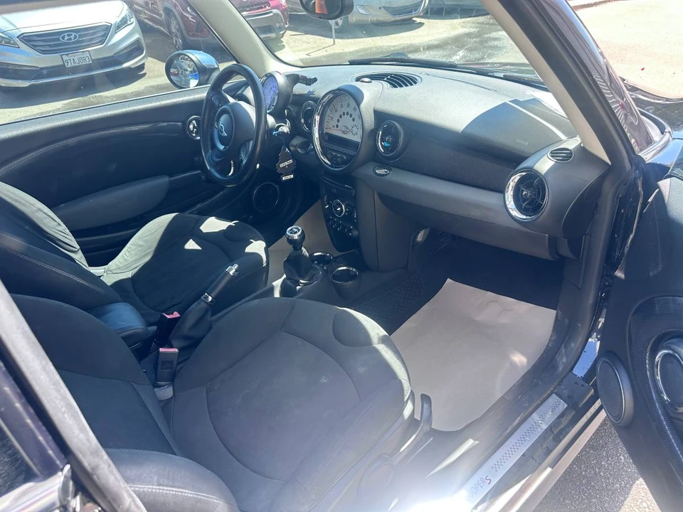 2011 Mini Mini 2nd Gen - Image 8 of 9