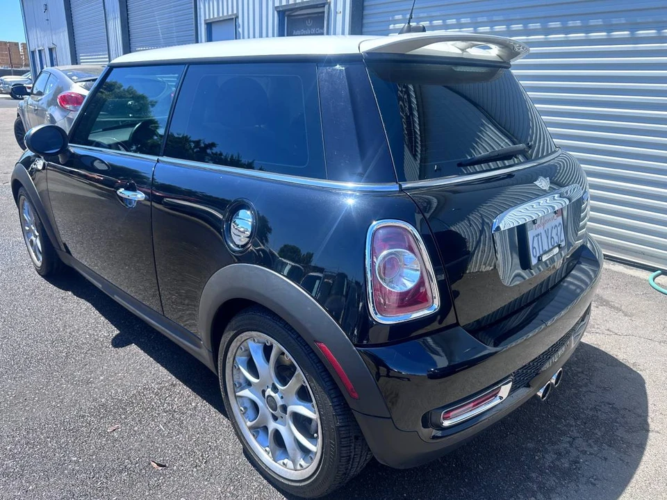 2011 Mini Mini 2nd Gen - Image 3 of 9