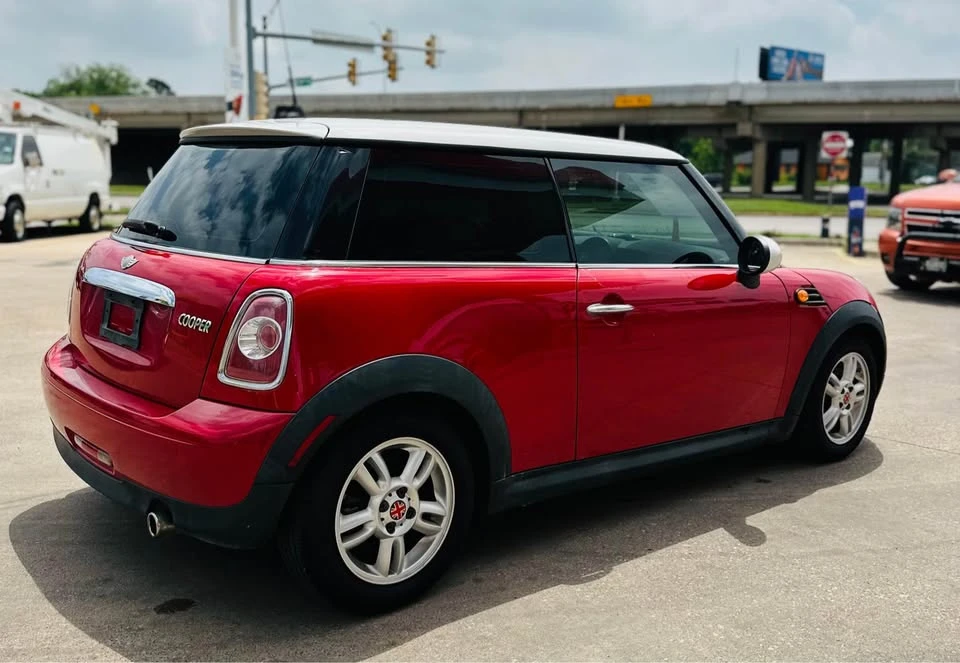 2011 Mini Mini 2nd Gen - Image 8 of 16